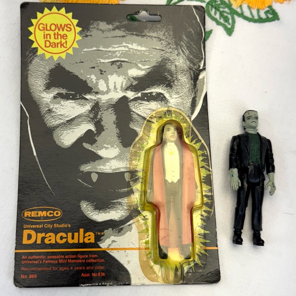 Rare 1980 Remco Glow Dracula MOC + Loose Frankenstein Figure Vintage Universal